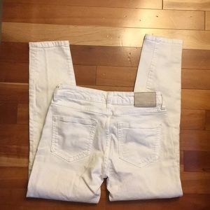 Zara White Denim Jeans in Great Condition